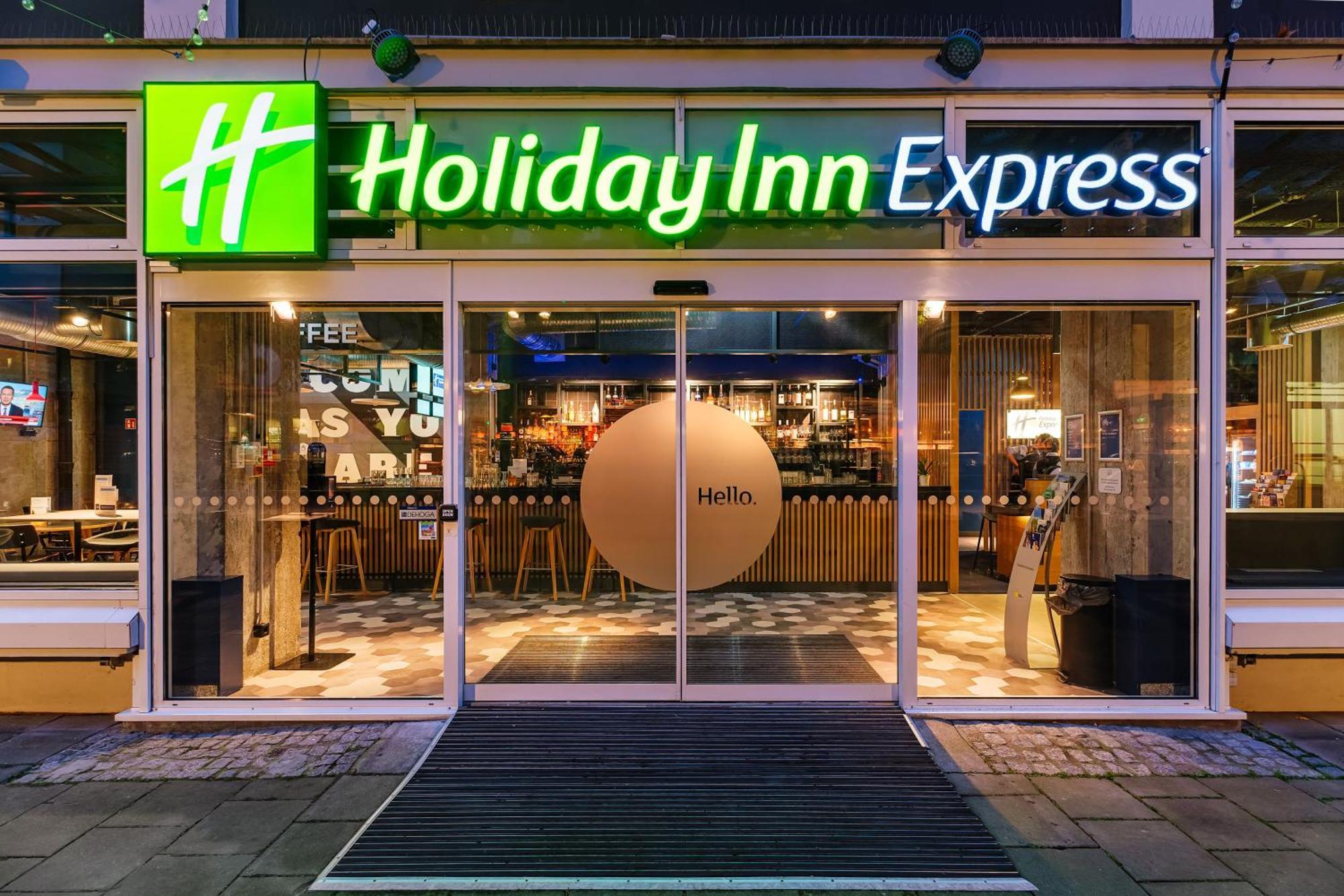 Holiday Inn Express Dresden Zentrum, An Ihg Hotel Экстерьер фото